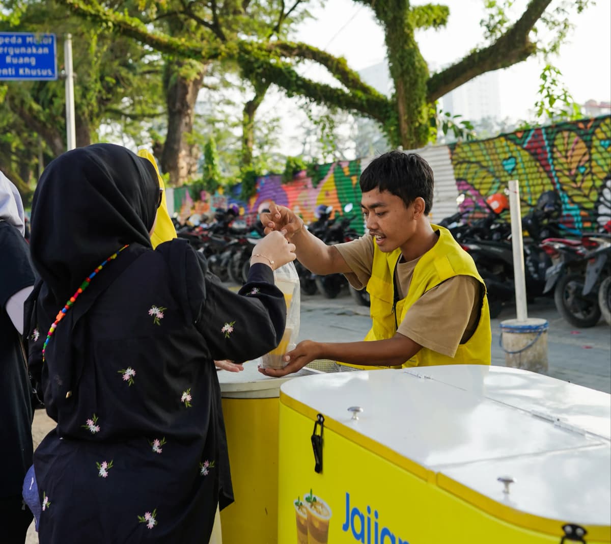 Tentang Jajjan 4